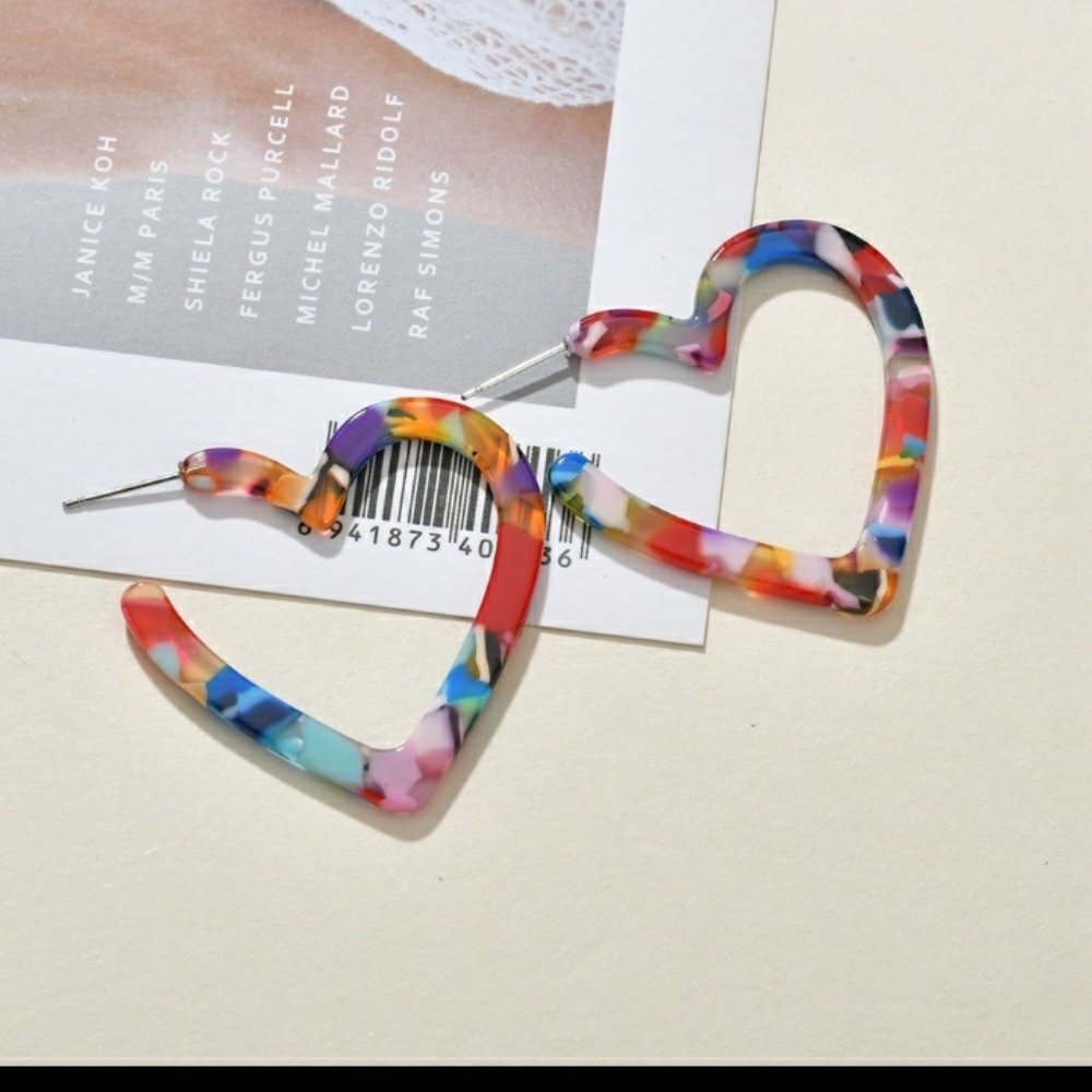 💥3/$12 Colorful Heart Earrings